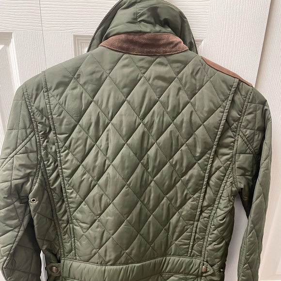 Ralph Lauren Polo Women’s Quilted Barn Jacket - Picture 3 of 4